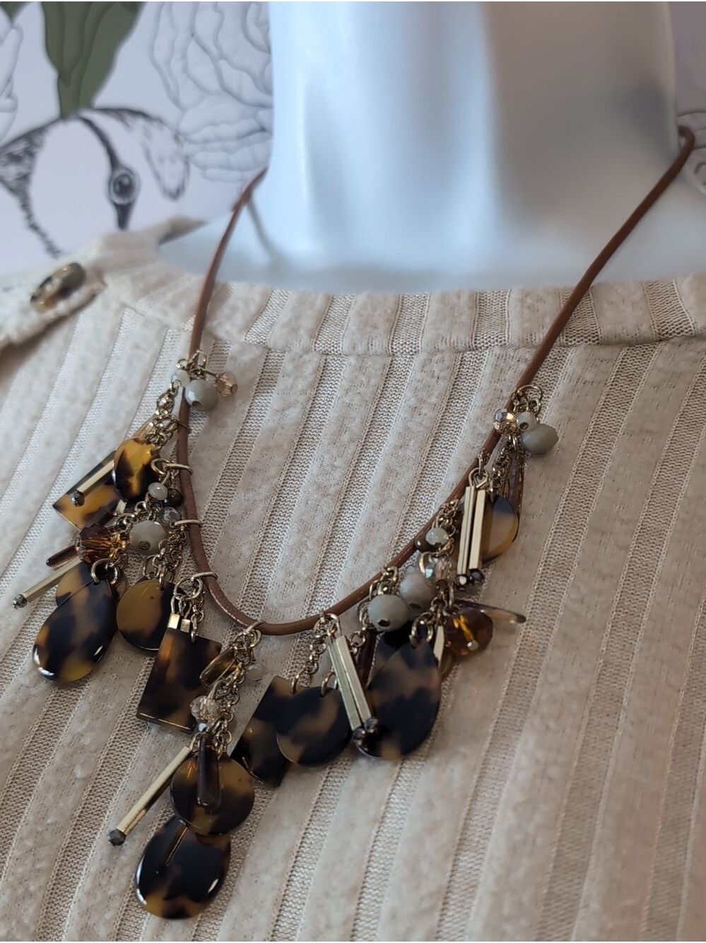 LOFT Tortoiseshell Pendant Cluster Necklace with Gold Accents